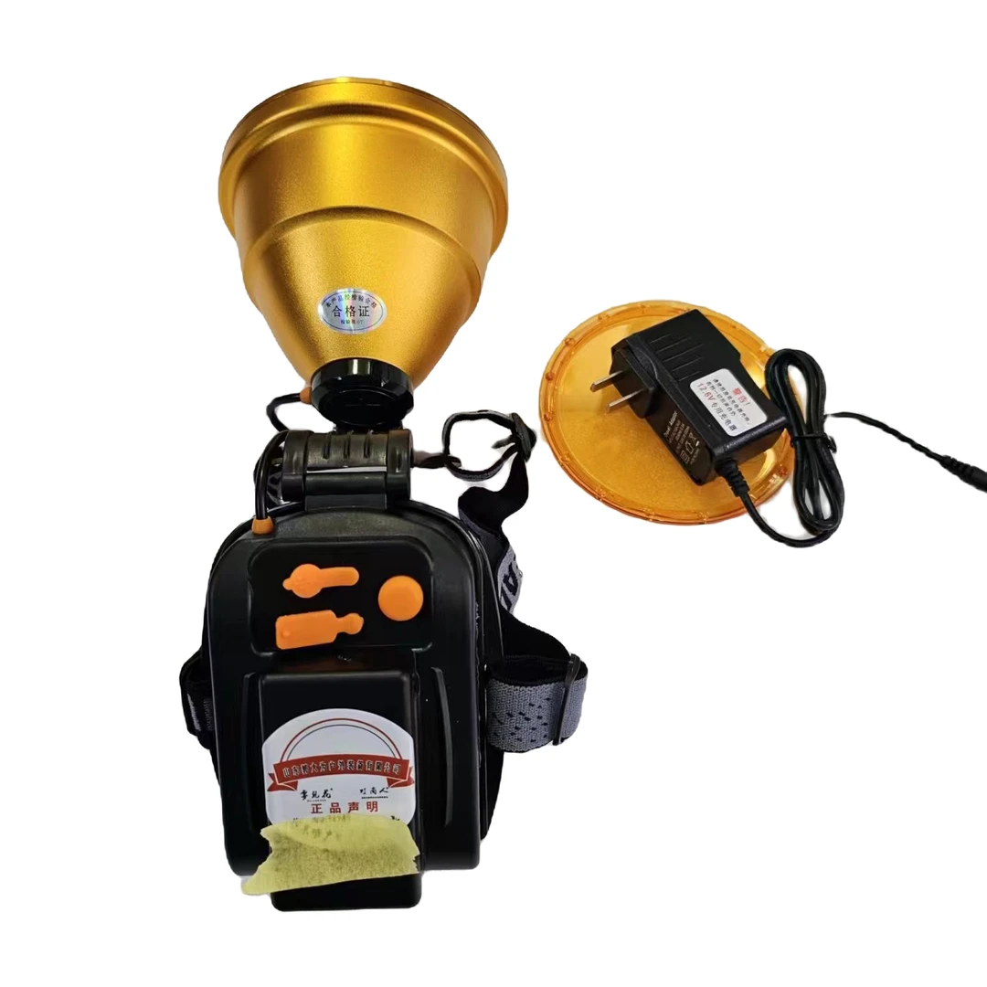 九核头戴灯型号6069大光斑。黄白光，清晰抓地透水好