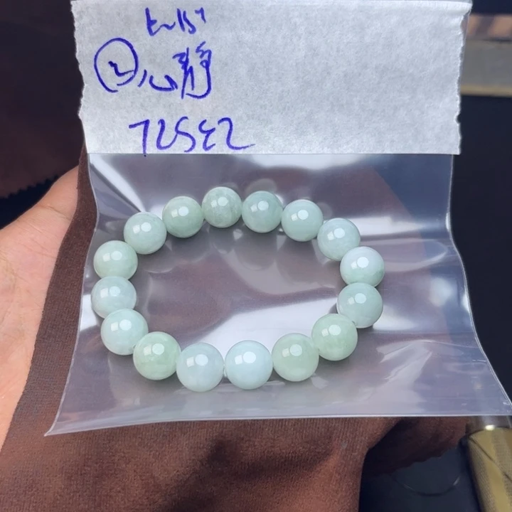 【闪购商品】定制翡翠未镶嵌心**为手串