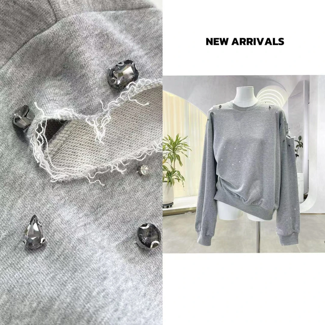 【618活动 】秋款百搭慵露肩圆领烫钻宽松卫衣 G996