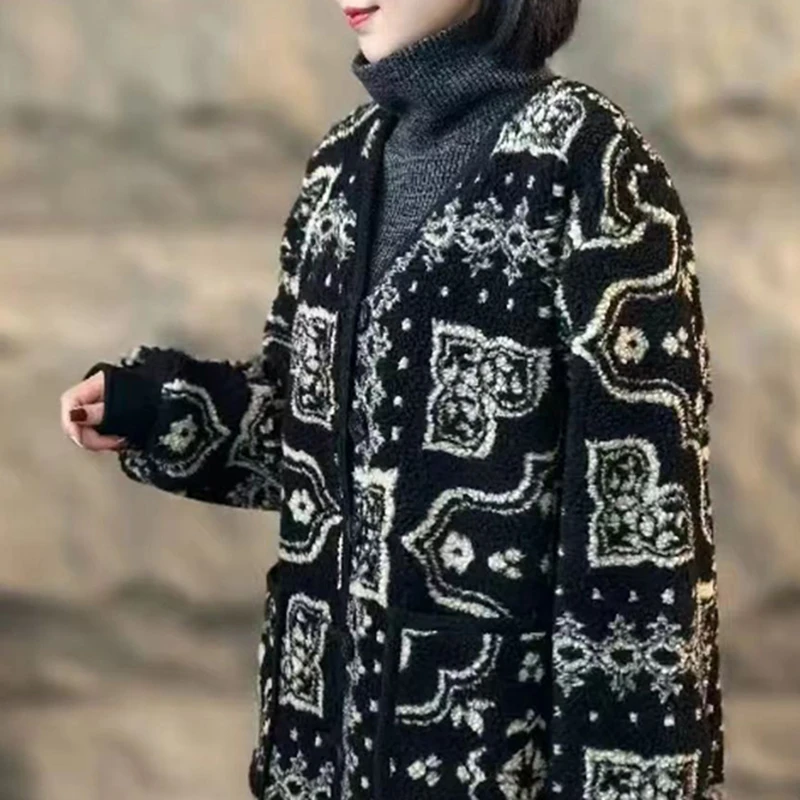 高级感加厚颗粒绒外套女秋冬新款设计感休闲复古雪花软糯开衫上衣