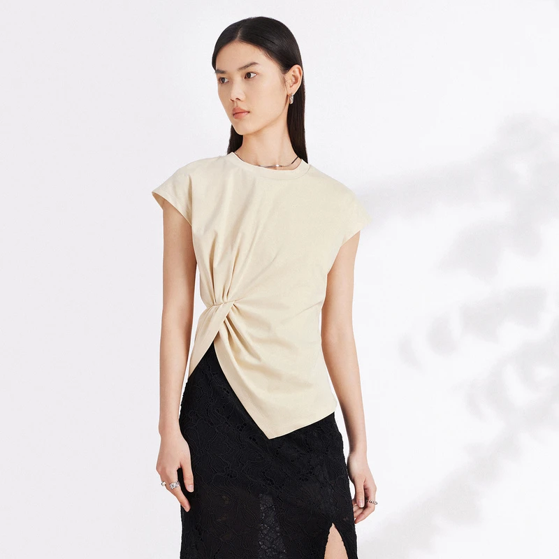 HPLY/荷比俪2023夏季新款女显瘦腰部扭结T恤HDD24620265