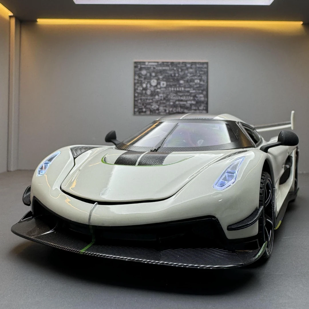 土豪款 4个1:24的大车（可指定车型）