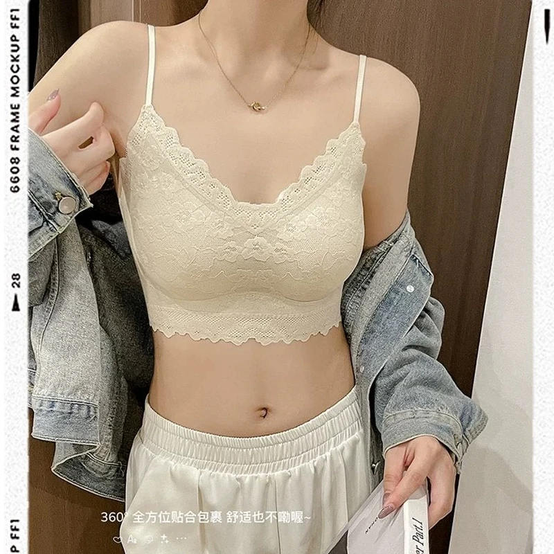 新款百搭短款V领蕾丝花边吊带背心百搭显瘦立体聚拢美背打底上衣