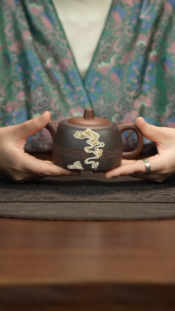 【闪购商品】紫砂茶叶罐井栏壶黑料泥绘祥云