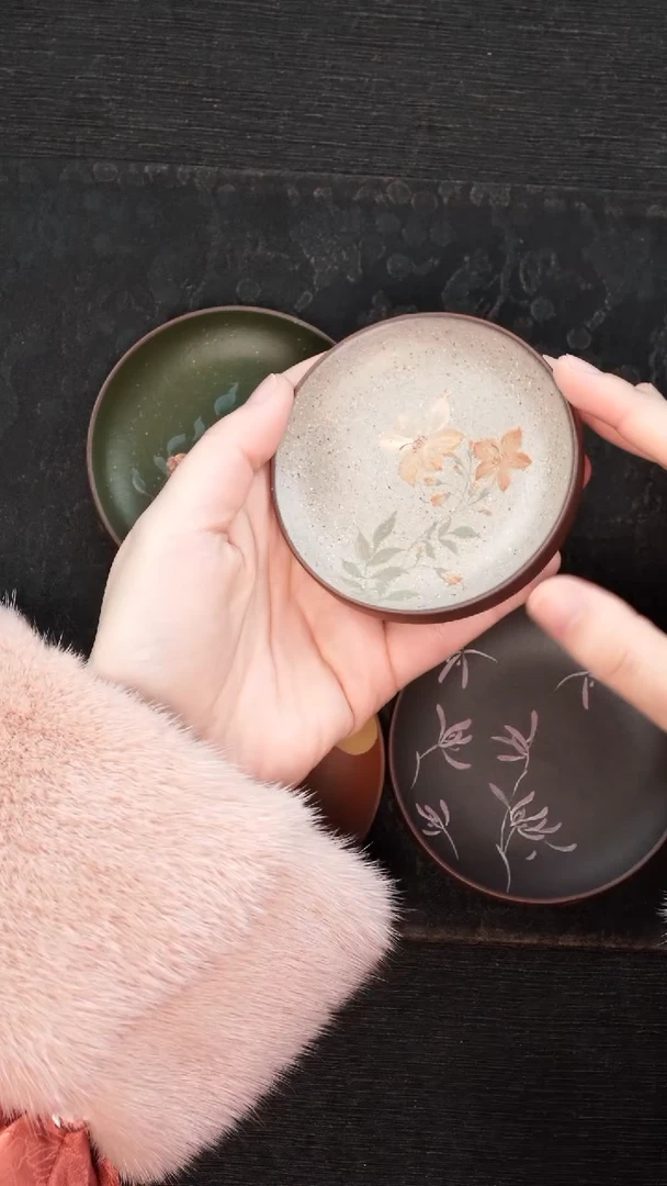 【闪购商品】紫砂茶叶罐小杯垫定窑白泥绘玉兰花