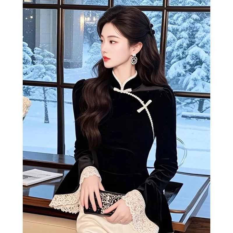 新中式国风黑色丝绒衬衫女春季新款设计感复古盘扣内搭打底衫上衣