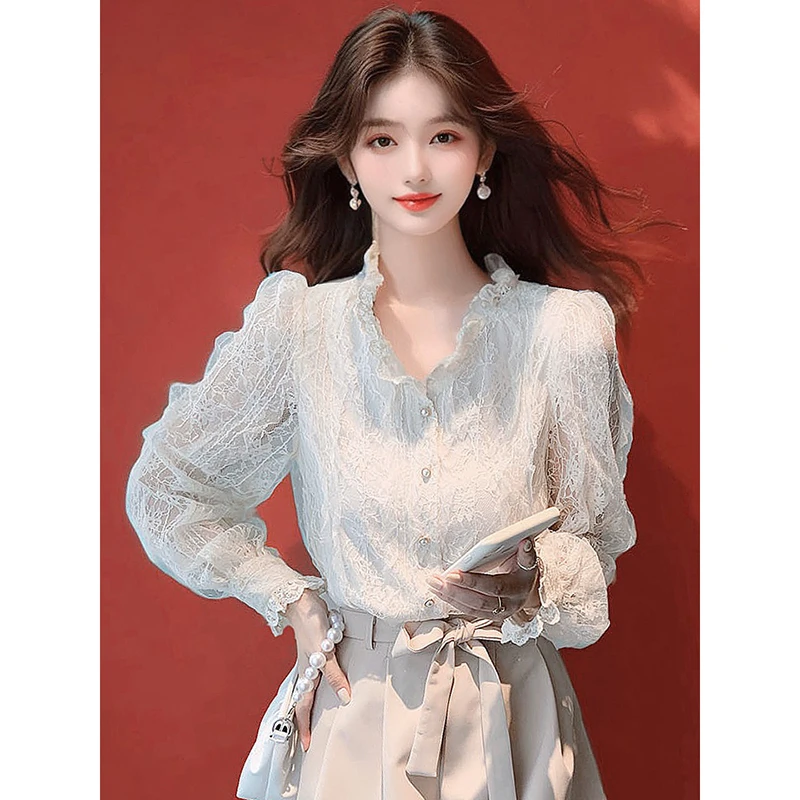 法式小众设计感内搭显瘦蕾丝衫女秋季新款别致时尚洋气长袖上衣