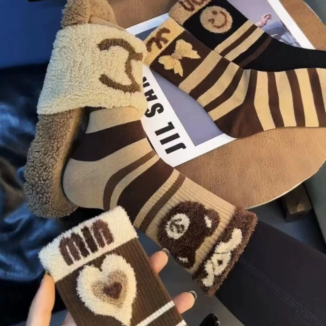 袜子女袜女冬季中筒加厚高颜值网红爆款高腰甜美可爱加绒饰品袜