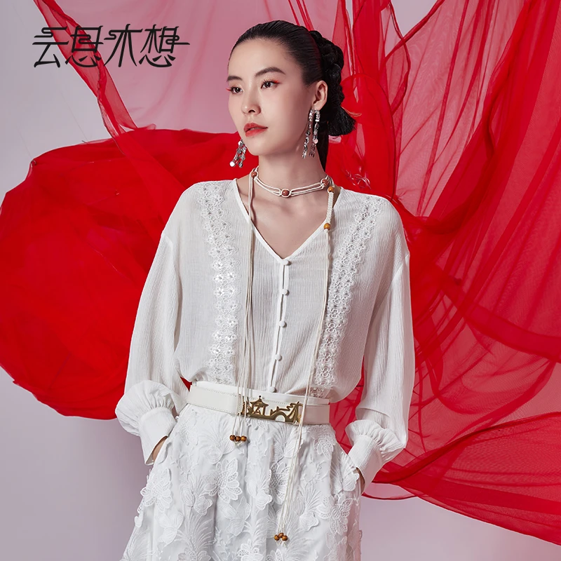 Ysimo-X云思木想摩登国风女装2024秋季蕾丝花边钉珠V领衬衫12124