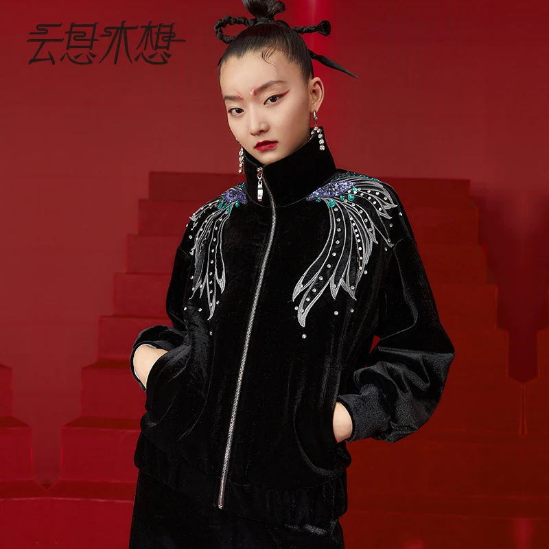 云思木想原创中国风重工女国潮绣花钉珠黑色时尚女士外套10171