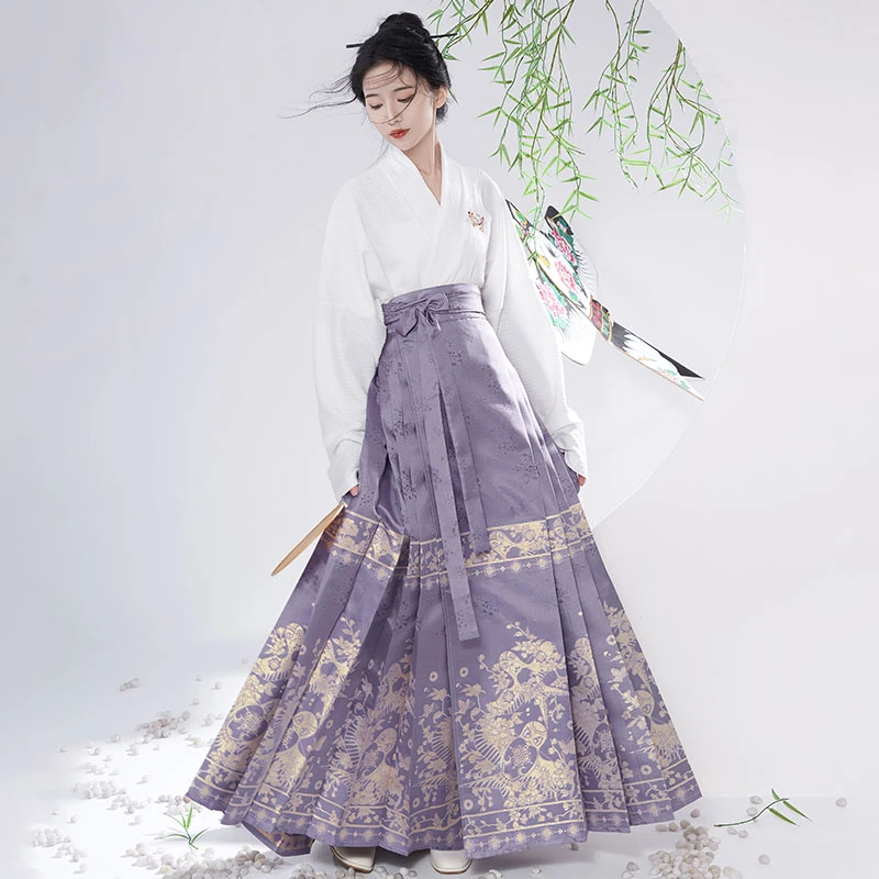 卿牧歌二月天明制马面裙汉服新中式织金小个子女日常春夏款通勤风