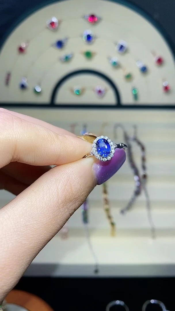【闪购商品】蓝宝石戒指银S925镶嵌.........