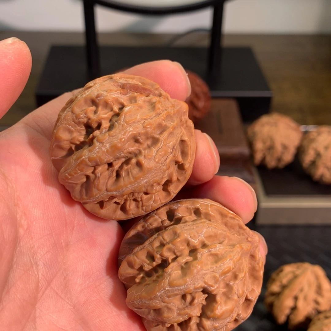 【闪购商品】桃核吊坠片***身611