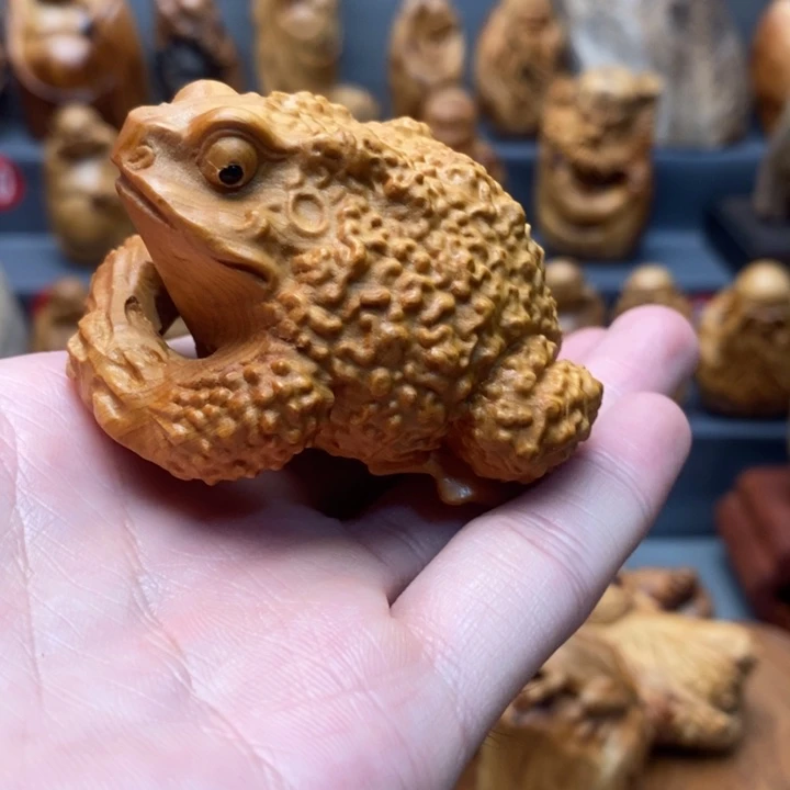 柏木?**?半手工雕刻金蟾