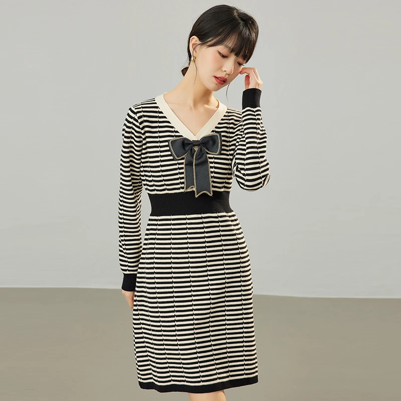 【哲妈宠粉】朗文斯汀收腰蝴蝶结装饰连衣裙LDML25112309