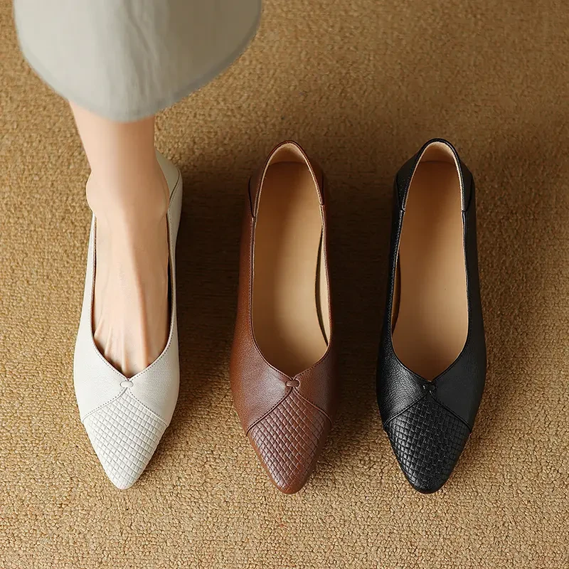 头层羊皮/3cm浅口单鞋女新款夏季法式百搭粗跟软底尖头黑色奶奶鞋