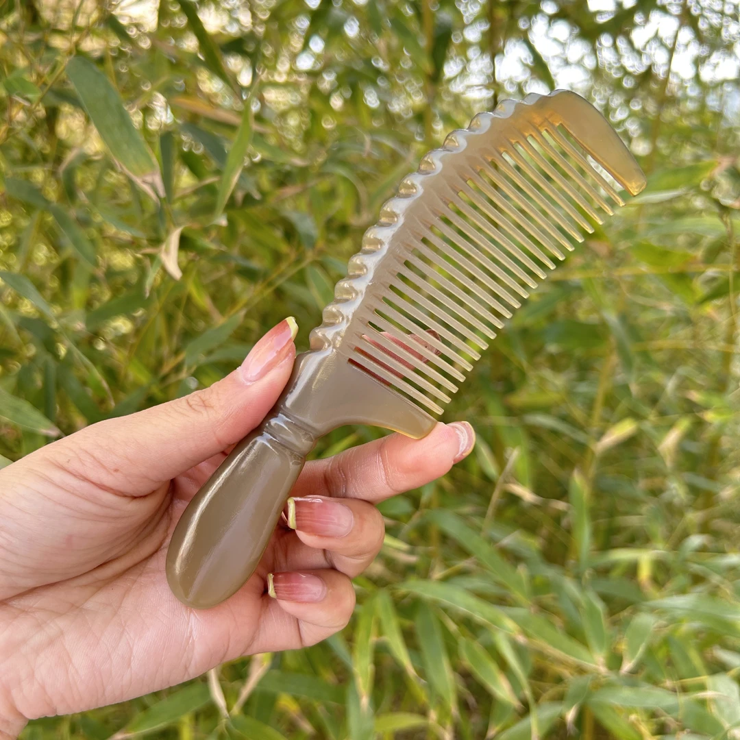 名匠  精品水牛角圆柄梳 16公分左右 男女通用款 按摩梳材质