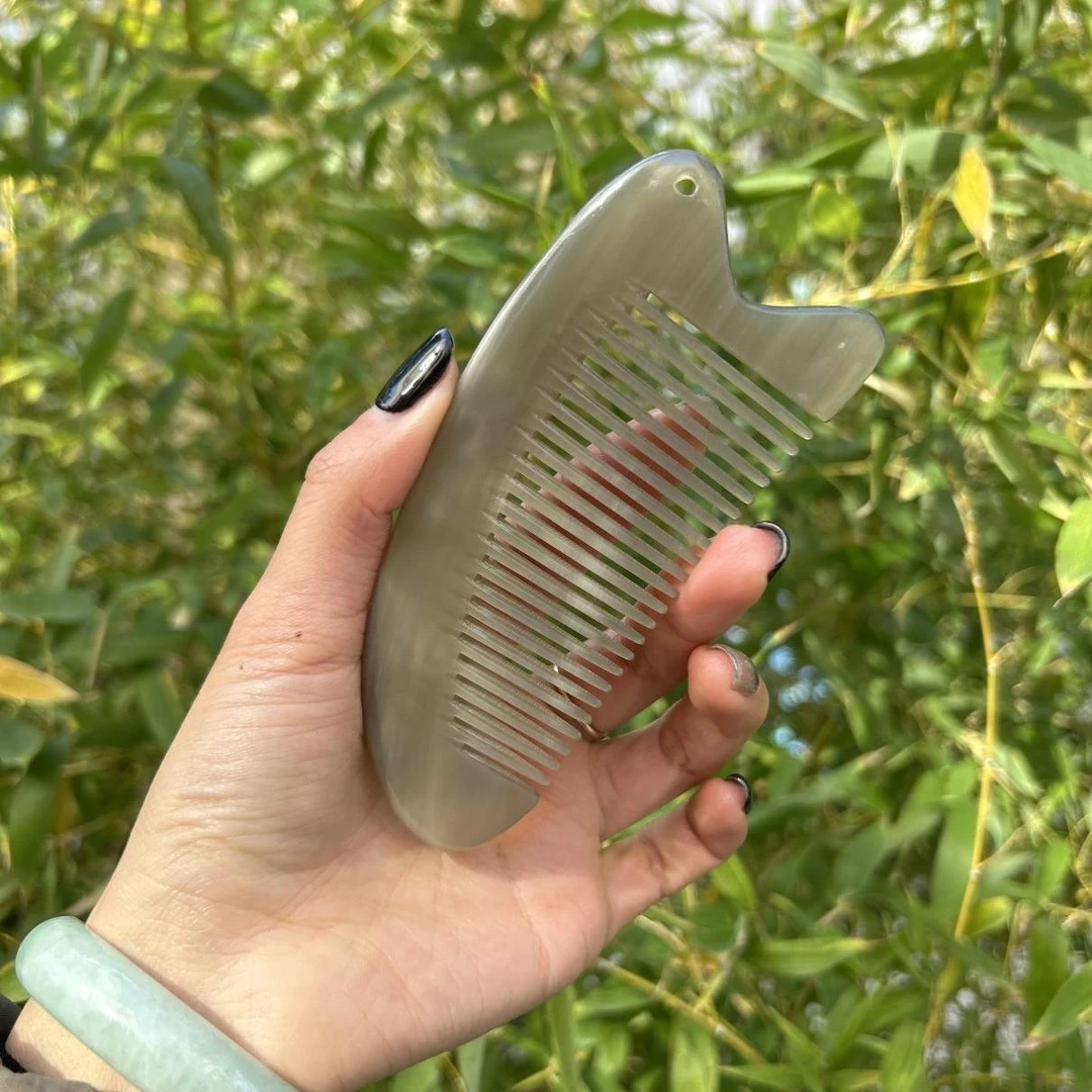 名匠。精品水牛角刮痧梳 13公分左右 厂家直销（无吊坠款）