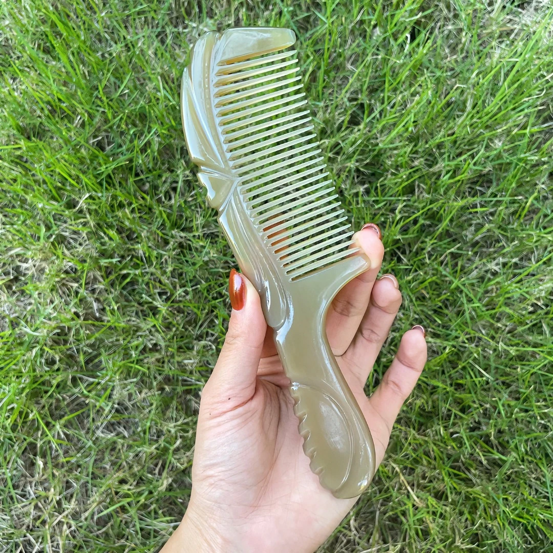 名匠  白水牛角桃心款牛角梳 21公分左右  手工制作