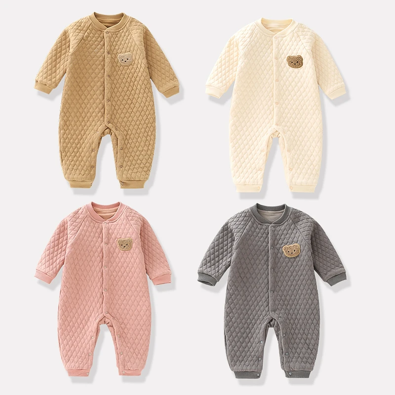 毛巾绣小熊婴儿连身衣