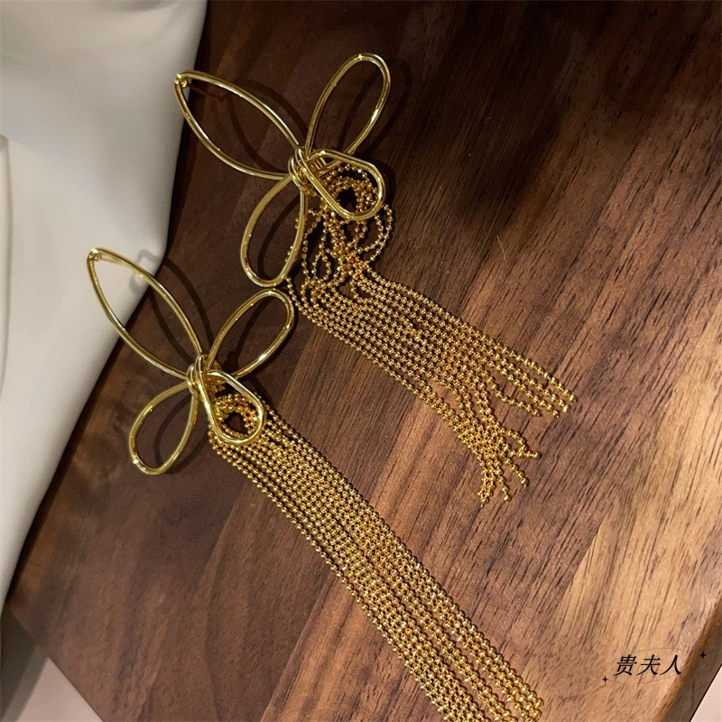 铜合金耳饰 金属感手工编花夸张款流苏耳环气质轻奢中古