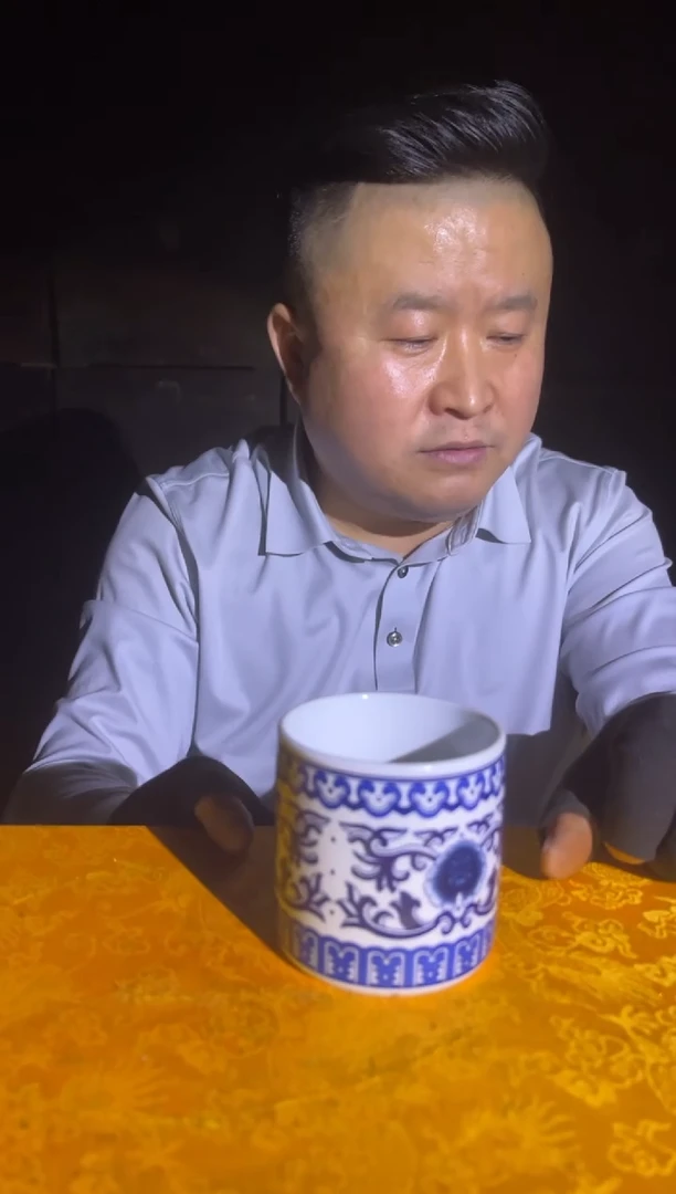 【闪购商品】瓷摆件J82