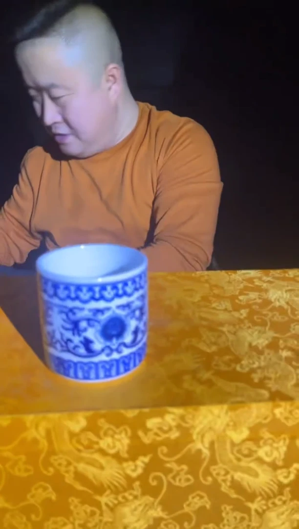 【闪购商品】陶瓷摆件F79一对