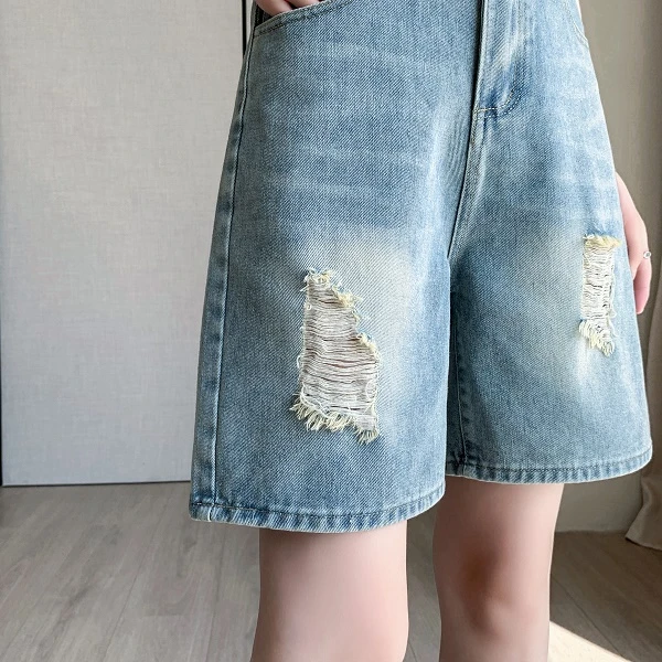 宽松破洞直筒牛仔短裤女显瘦休闲五分裤薄款款2024年夏季新款时尚