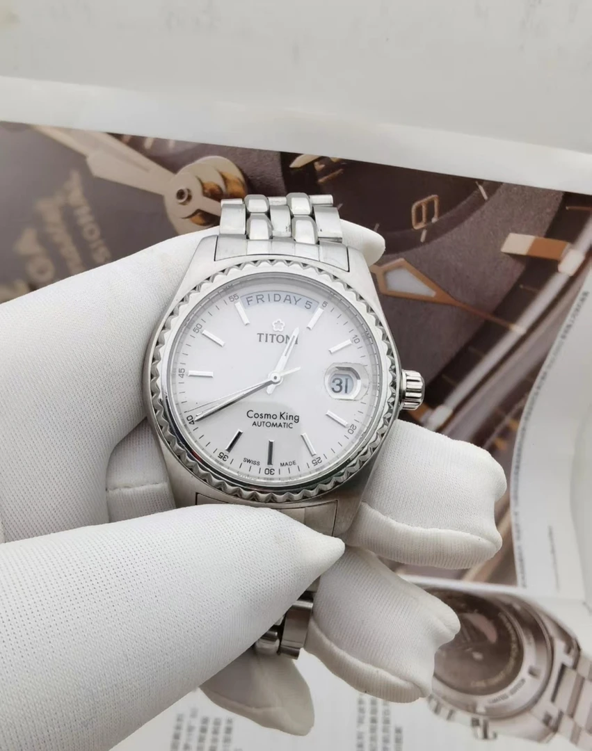 99新 Titoni/梅花 /787条丁钢带/表径38.5/公价12800