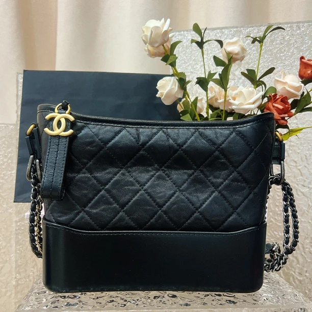99新 Chanel/香奈儿 黑金流浪包新中号时尚黑色菱格单肩包斜挎包