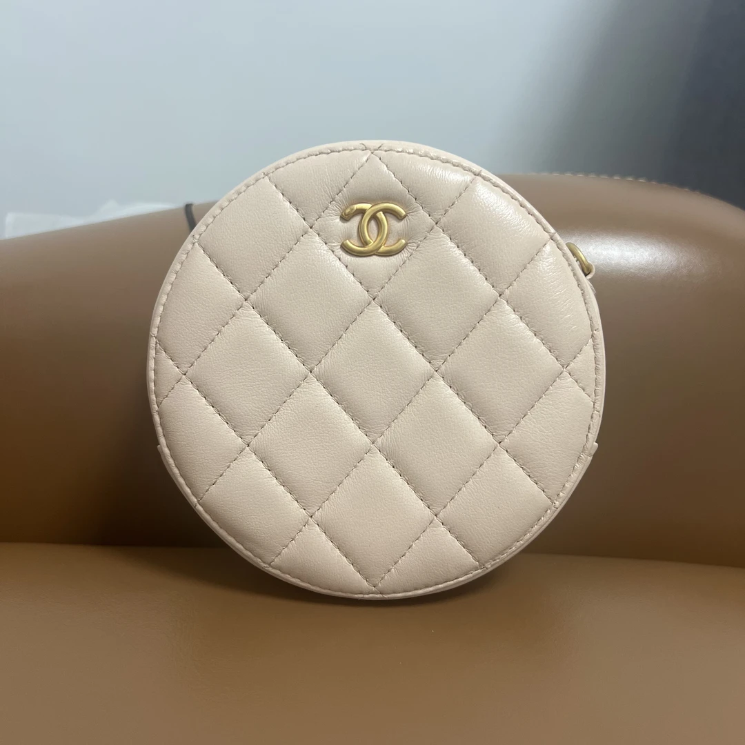 99新 Chanel/香奈儿  22C粉色金球小圆饼时尚百搭单肩斜挎包