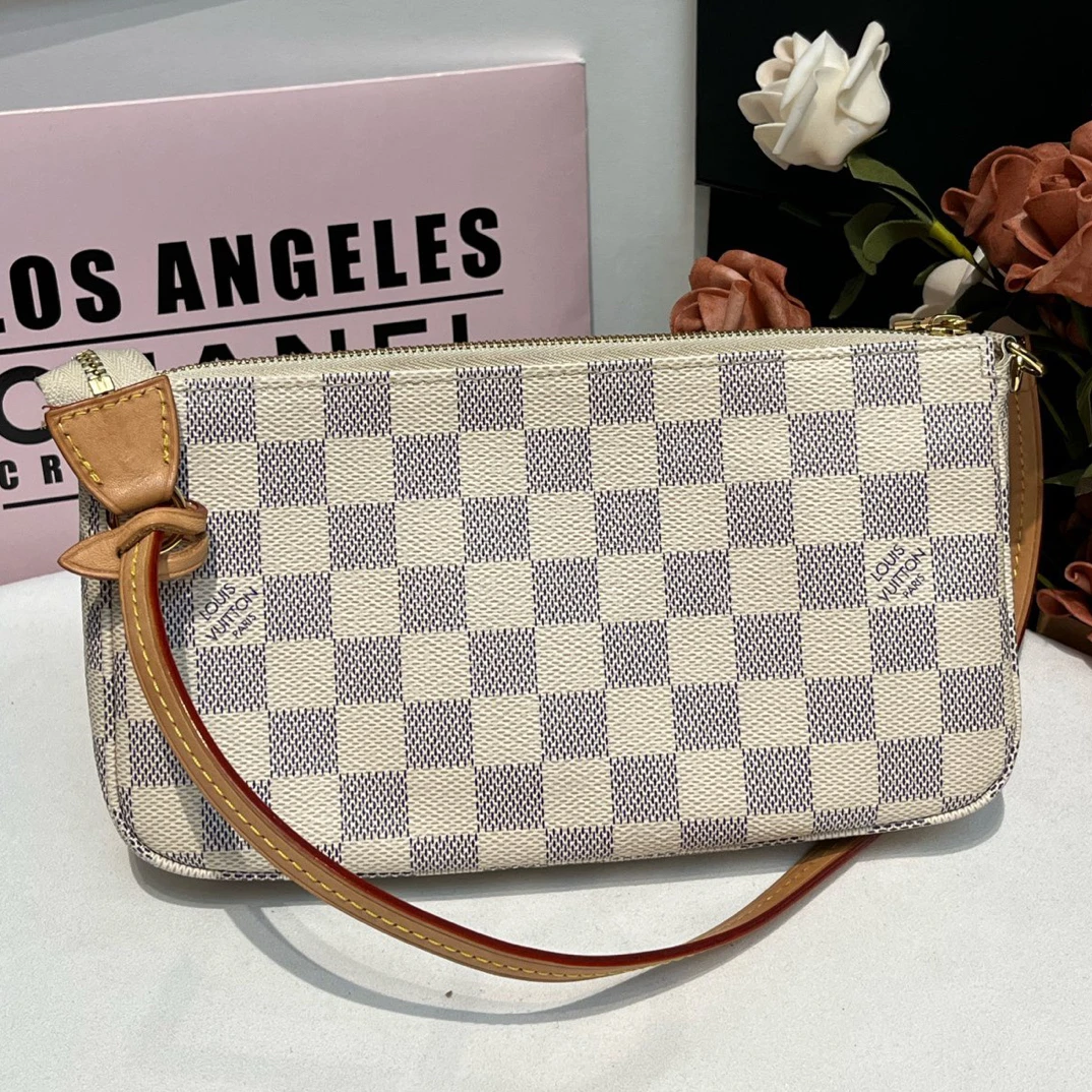 99新 LouisVuitton/路易威登 经典棋盘格大麻将手拿包手提包