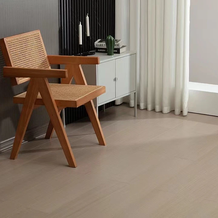 泰国橡木S21灰色拉丝（新实木地暖专用地板）耐磨防腐ENF级