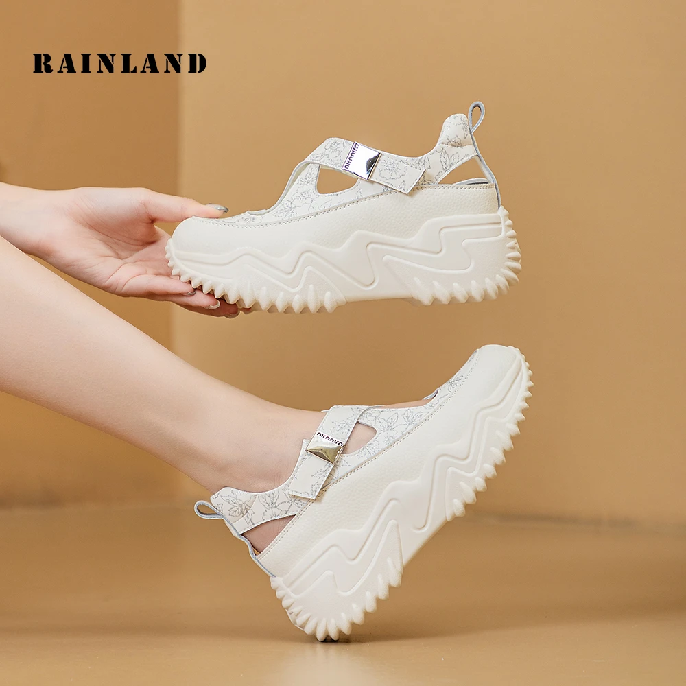 雨土品牌2024夏季新款清凉透气包头镂空厚底女百搭增高休闲小白鞋