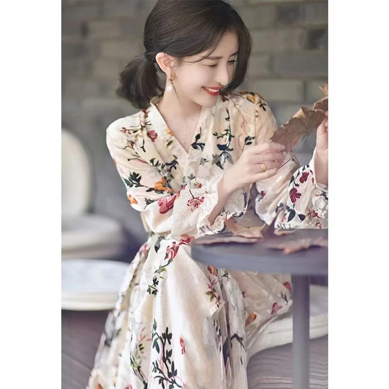 春装女轻熟风气质女神范法式印花长裙长袖碎花连衣裙子