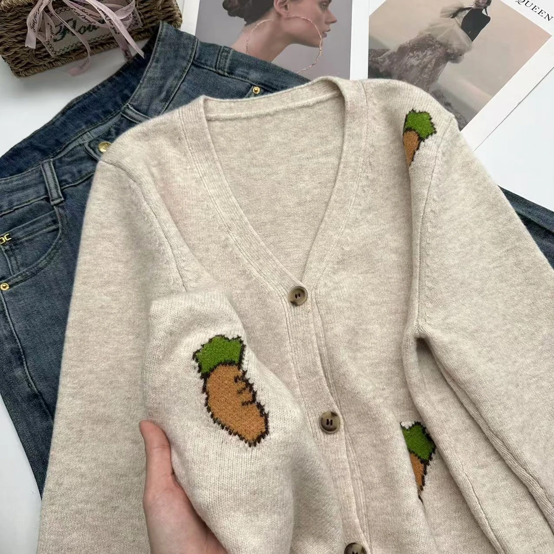 飞飞家 冬款外套慵懒风胡萝卜针织开衫Y5435燕麦