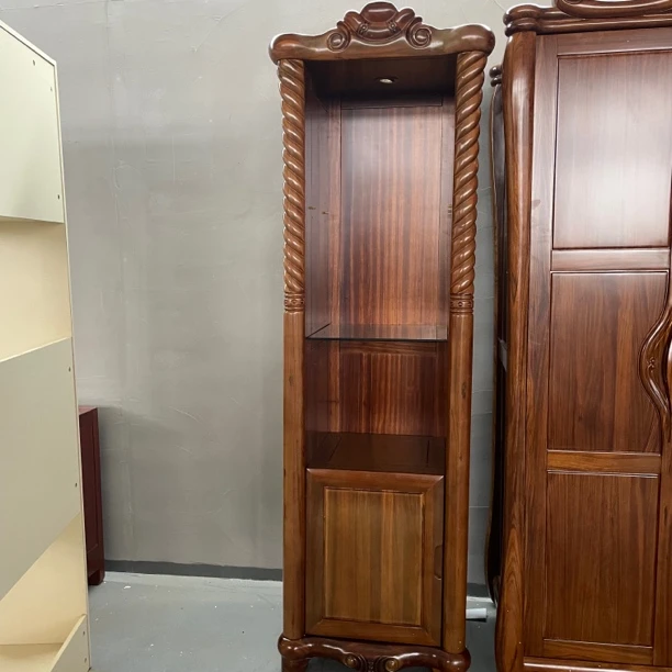 S313酒柜乌金木650*550*2144