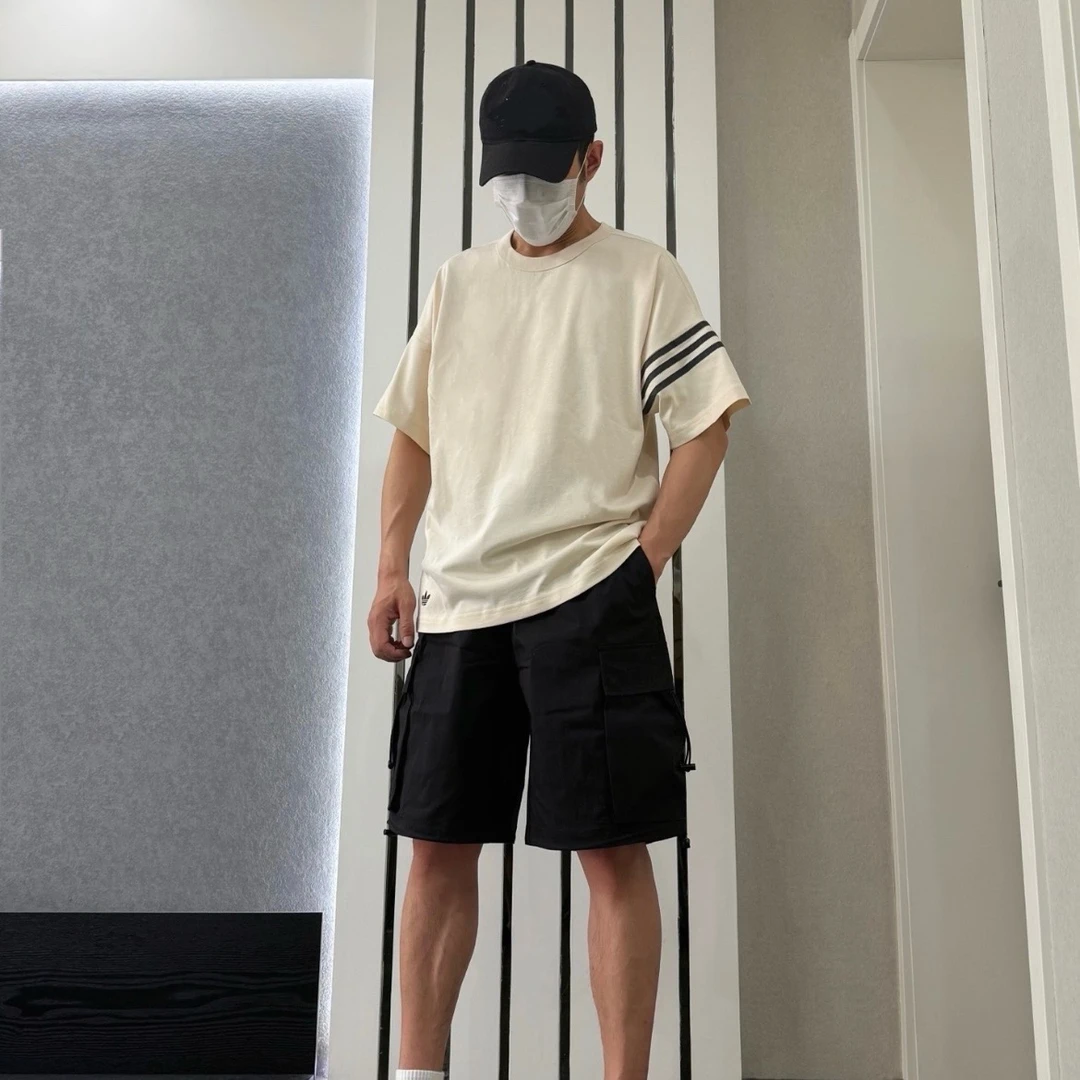 adidas 三叶草 新款春夏款三条纹经典休闲短袖上衣 IV5354 IR9452