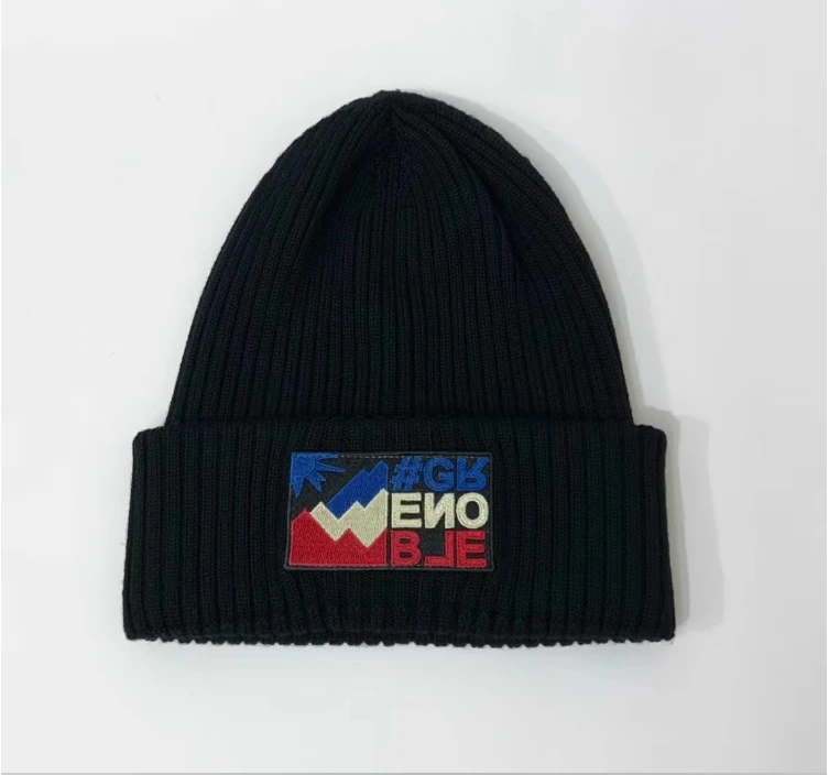 全新未使用 MONCLER M 春夏BERRETTO蓝白红贴花冷帽针织帽3B00017
