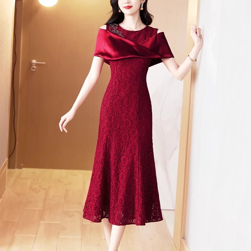 红色蕾丝连衣裙女短袖2025春夏新品高端洋气妈妈礼服显瘦鱼尾裙