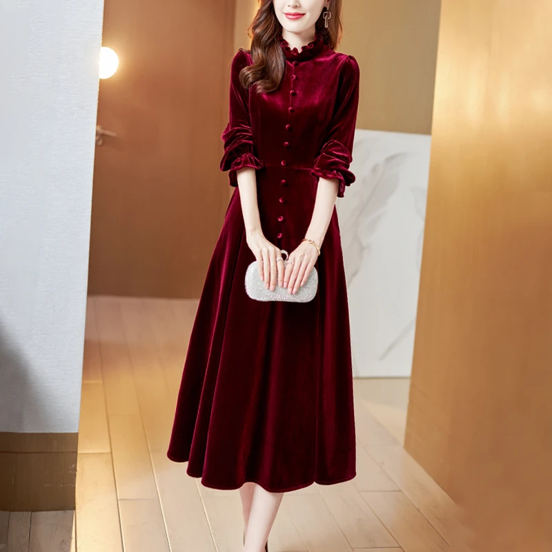 酒红色金丝绒连衣裙2025年秋冬季新款女装高端气质晚礼服长款结婚
