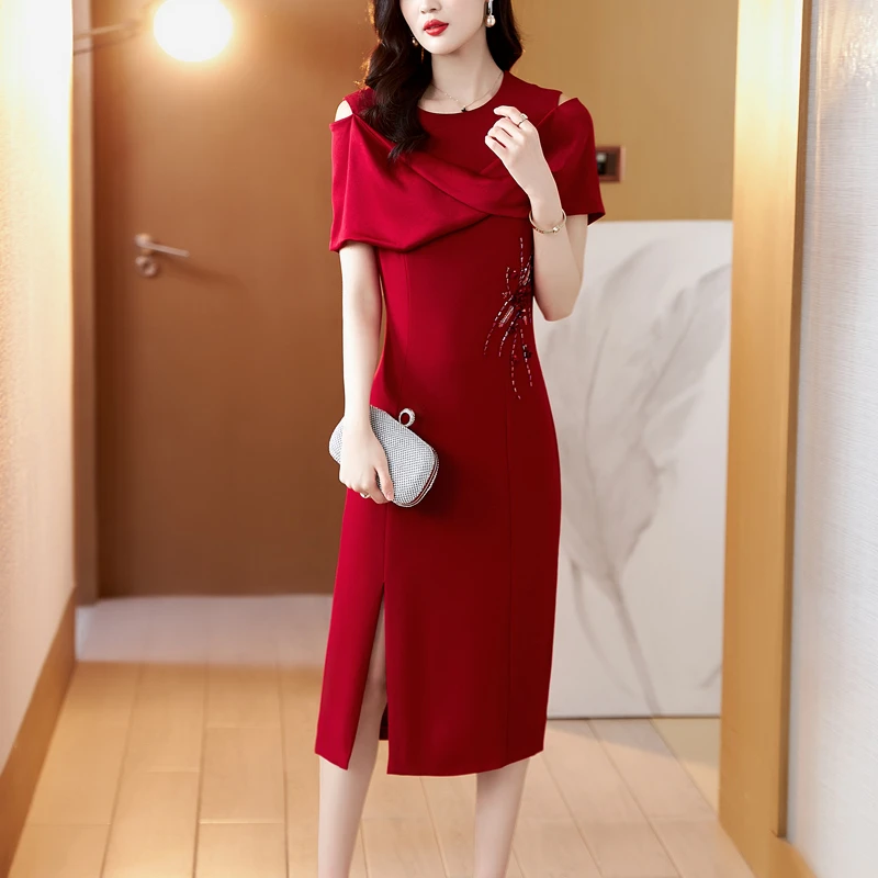 酒红色宴会礼服连衣裙2025夏季新款高端礼服裙新娘婚宴中长裙婚礼
