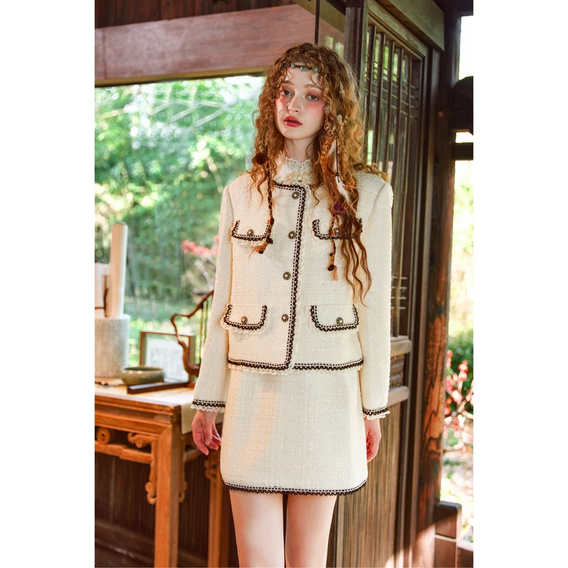 【小余专属】菀壹年秋装新款短外套W27803331