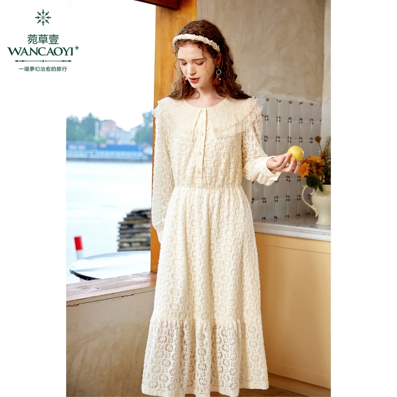 【邱莹莹专享】菀壹2024冬季连衣裙女中长款娃娃领A字裙子Q01201359