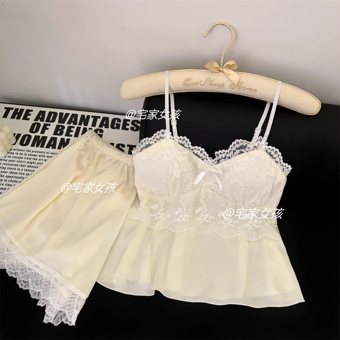 夏季法式冰丝性感蕾丝边甜美吊带睡衣女带胸垫纯欲短裤家居服套装