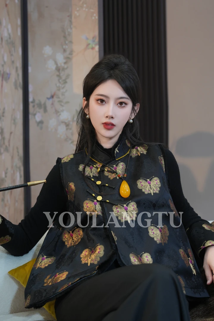 【皮草穿搭】新中式秋冬新款双面穿国风真丝皮草外套马甲