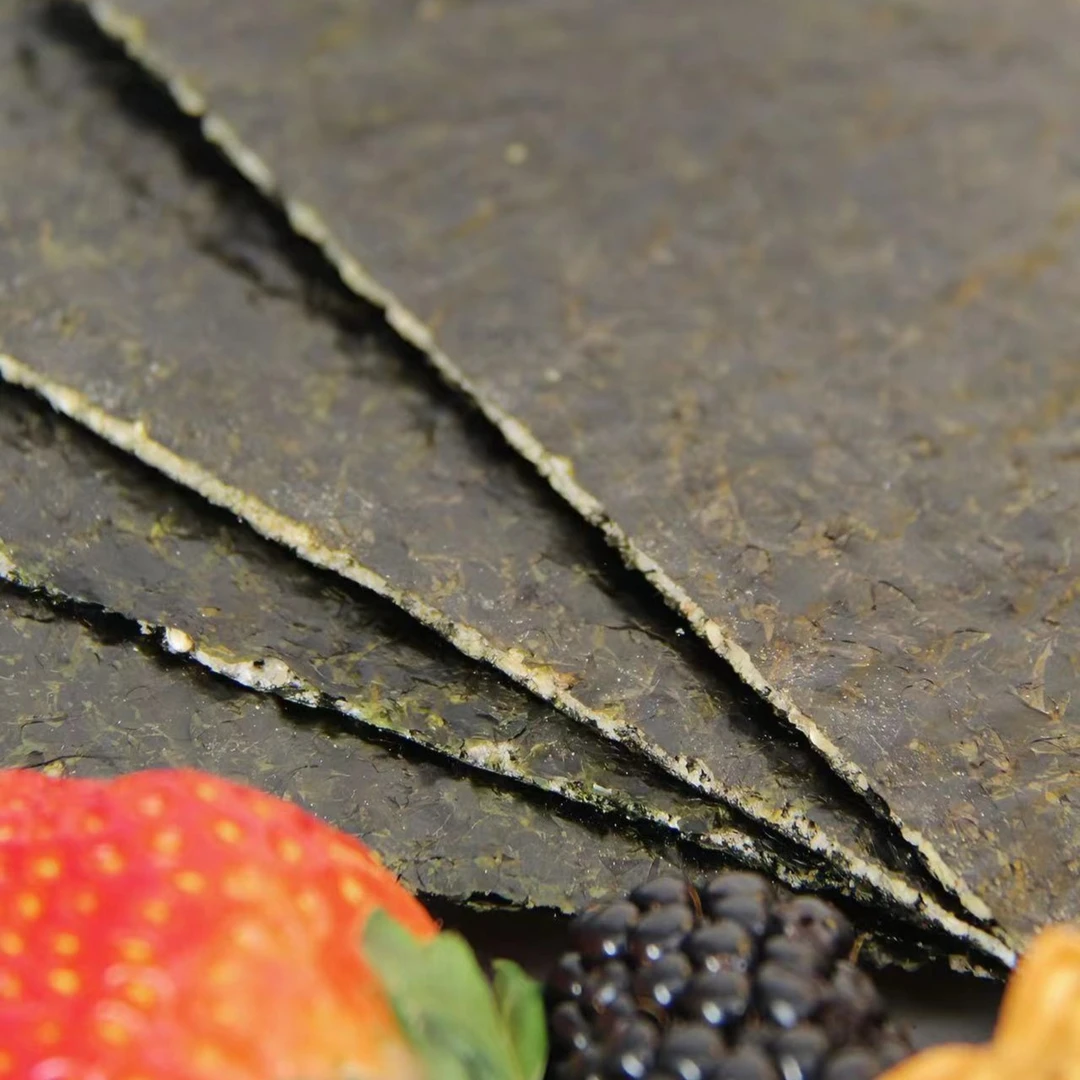 高级芝麻海苔夹心脆精选高级海苔原料营养丰富食用方便每包4大片