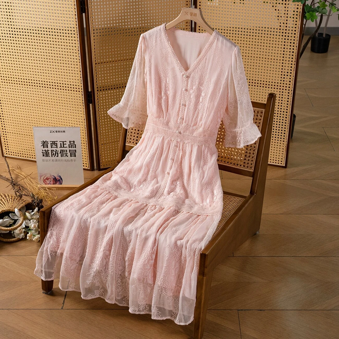 【艺朵】桑蚕丝春夏超显瘦气质桑蚕丝刺绣连衣裙8819