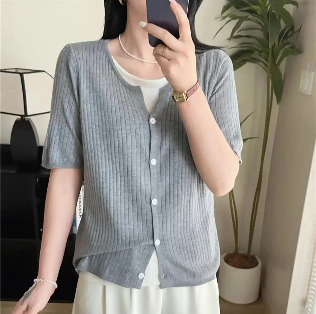 【高级灰假两件】夏季新款显瘦休闲时尚百搭假两件V领显瘦针织衫