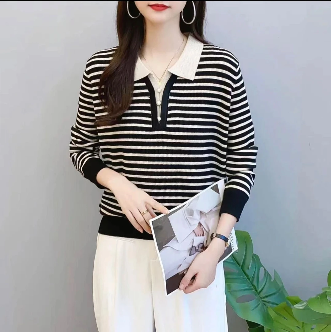 B【珍珠扣】秋季新款V领黑白条纹显瘦遮肉针织衫